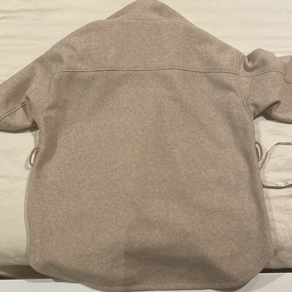 shacket - Picture 6 of 9